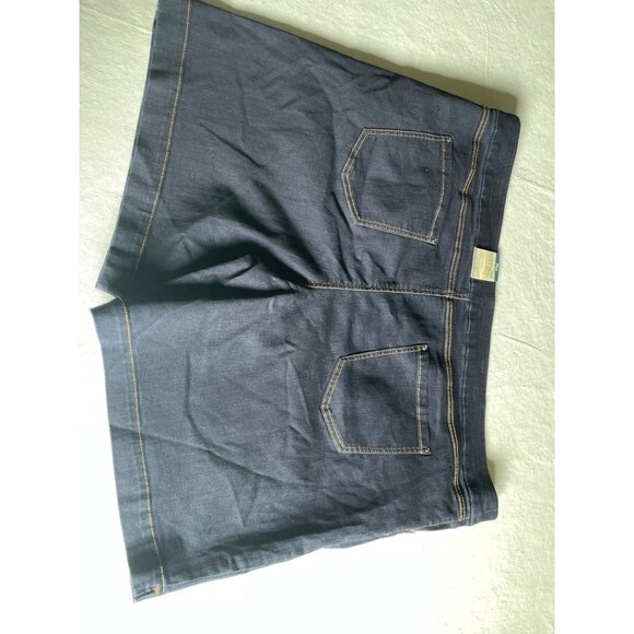 Terra & Sky Womens Plus Size 4X Denim Shorts With Tummy Control & Stretch - Picture 4 of 6